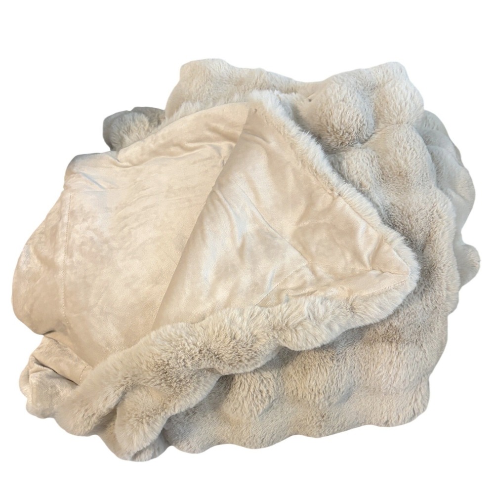 Quince Ruched Faux Fur Throw Blanket Mink 60x80 Cozy Blanket - Picture 3 of 7